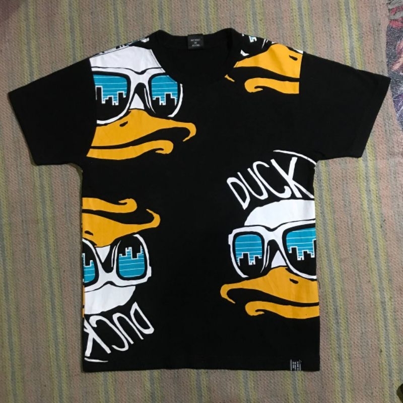 Kaos T-shirt B One Soul Duck AOP Hitam Original Second Preloved