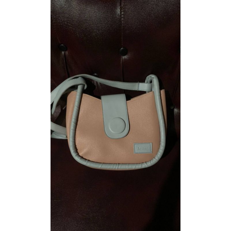 tas andari