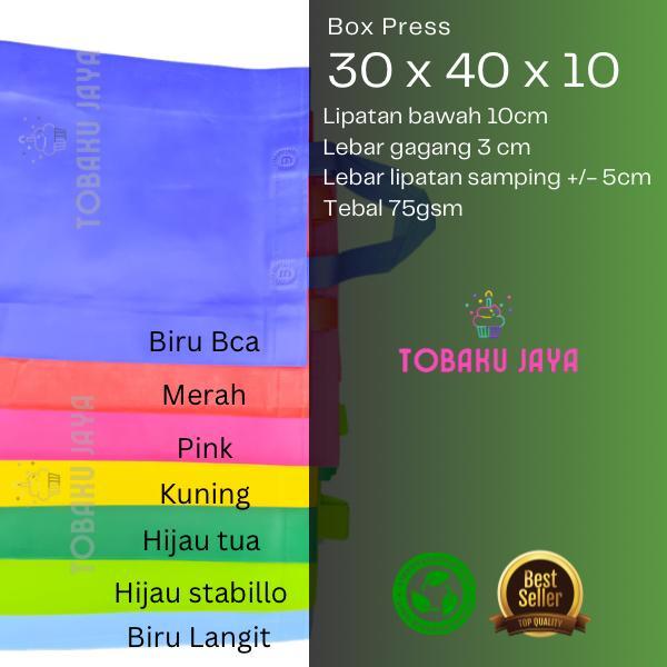 

Tas Spunbond Standing Handle Box Press Uk 30x40x10 Cm Murah / Tas Kain