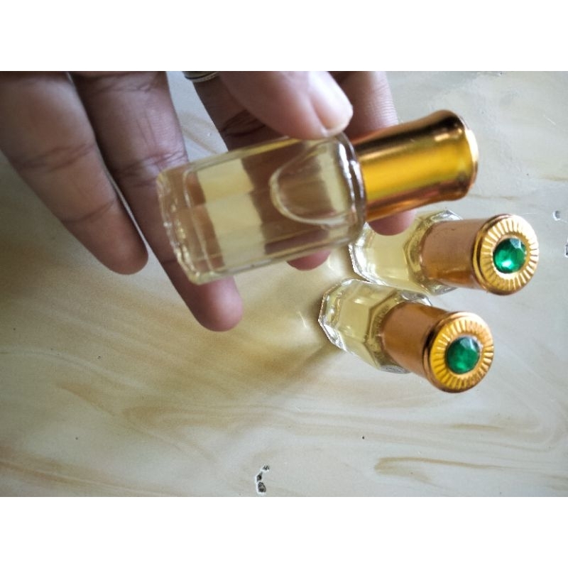 minyak kayu Cendana Kupang asli nom alkohol 6ml