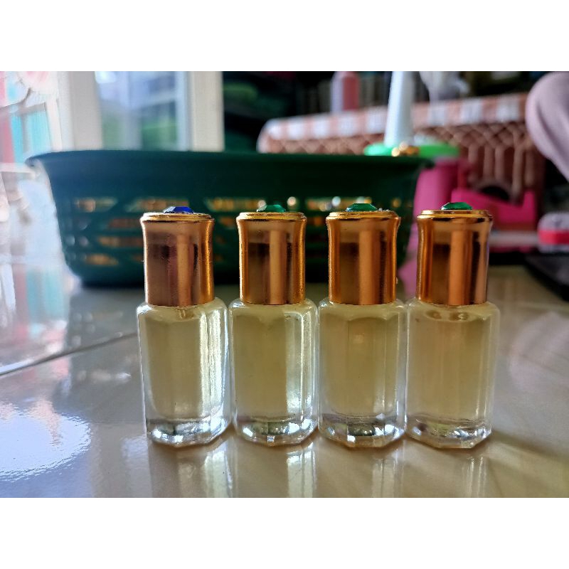 minyak kayu Cendana Kupang alami 6ml