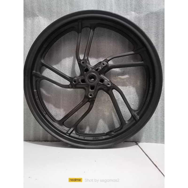 Velg depan Honda new Vario 150 original