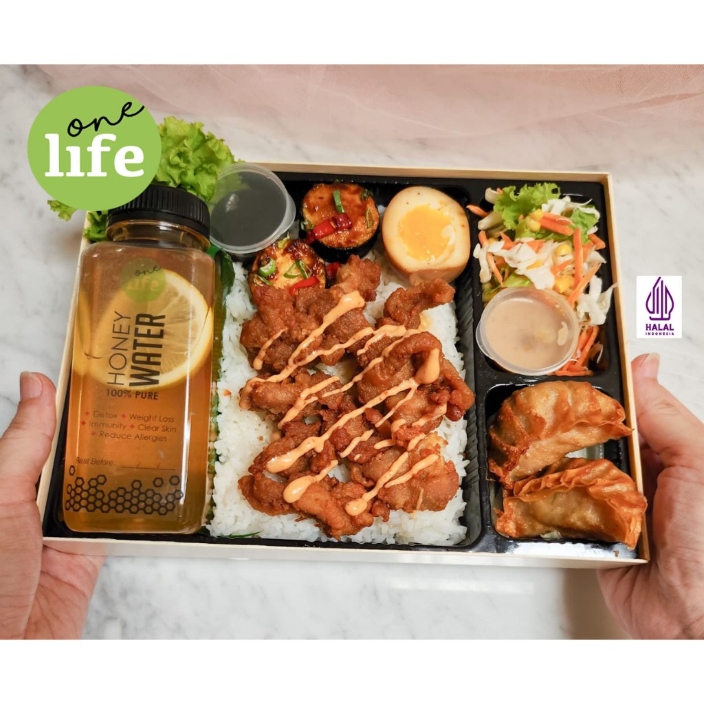 

Gift Hampers - Chicken Karage Bento Set