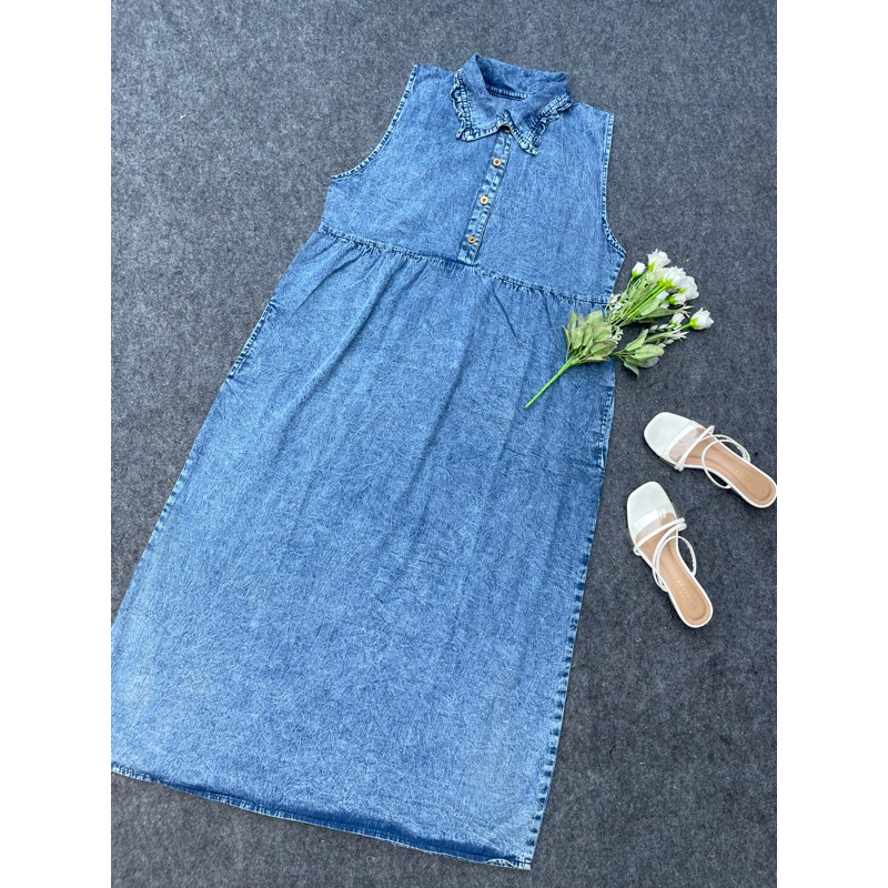 Sofia Dress Jeans Kerah