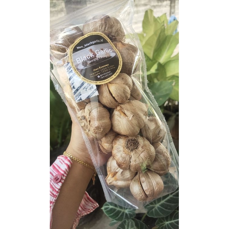 

Bawang hitam (Black Garlic)