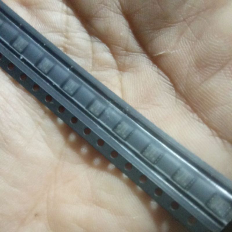 ic mosfet 7702 AON7702 QFN-8 SMD new original