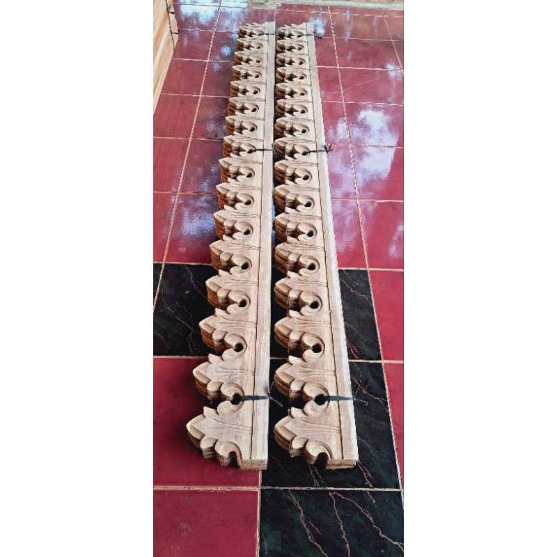 Lisplang ukir motif cemara lebar 15cm kayu jati perhutani