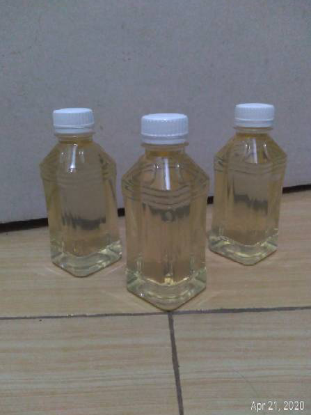 

Ready stock Minyak Kelapa Asli 250 ml Murni 100% / Klentik / Keletik / Kelentik / Lentik