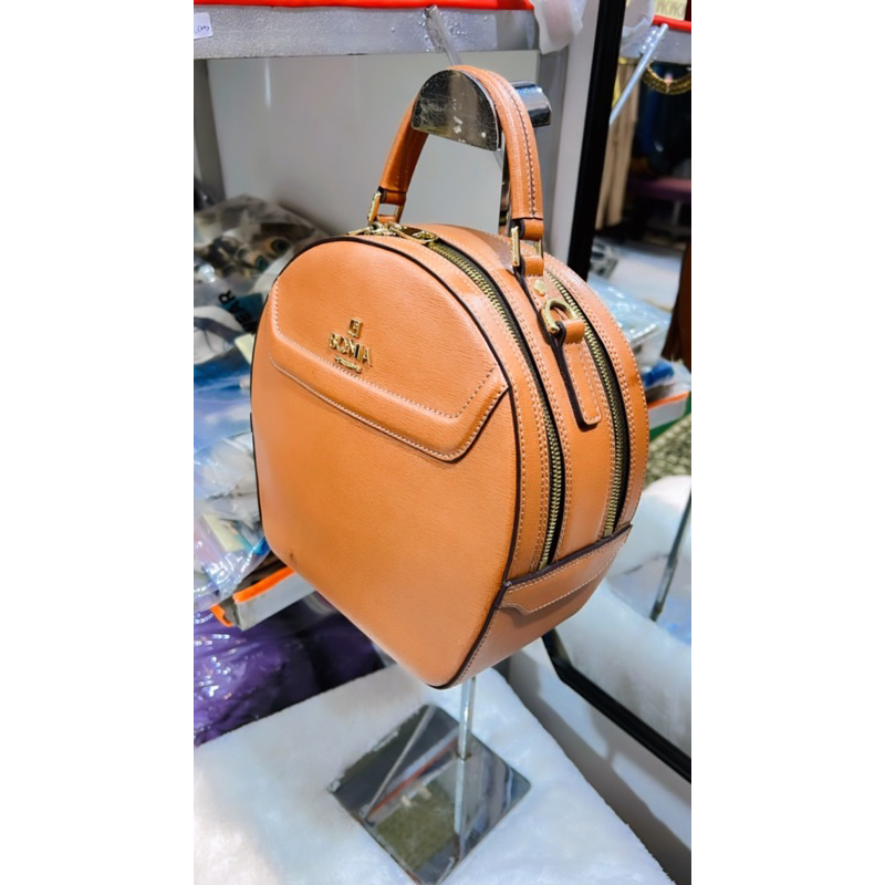 Preloved bonia sonia size M brown 2zipper/negotipis