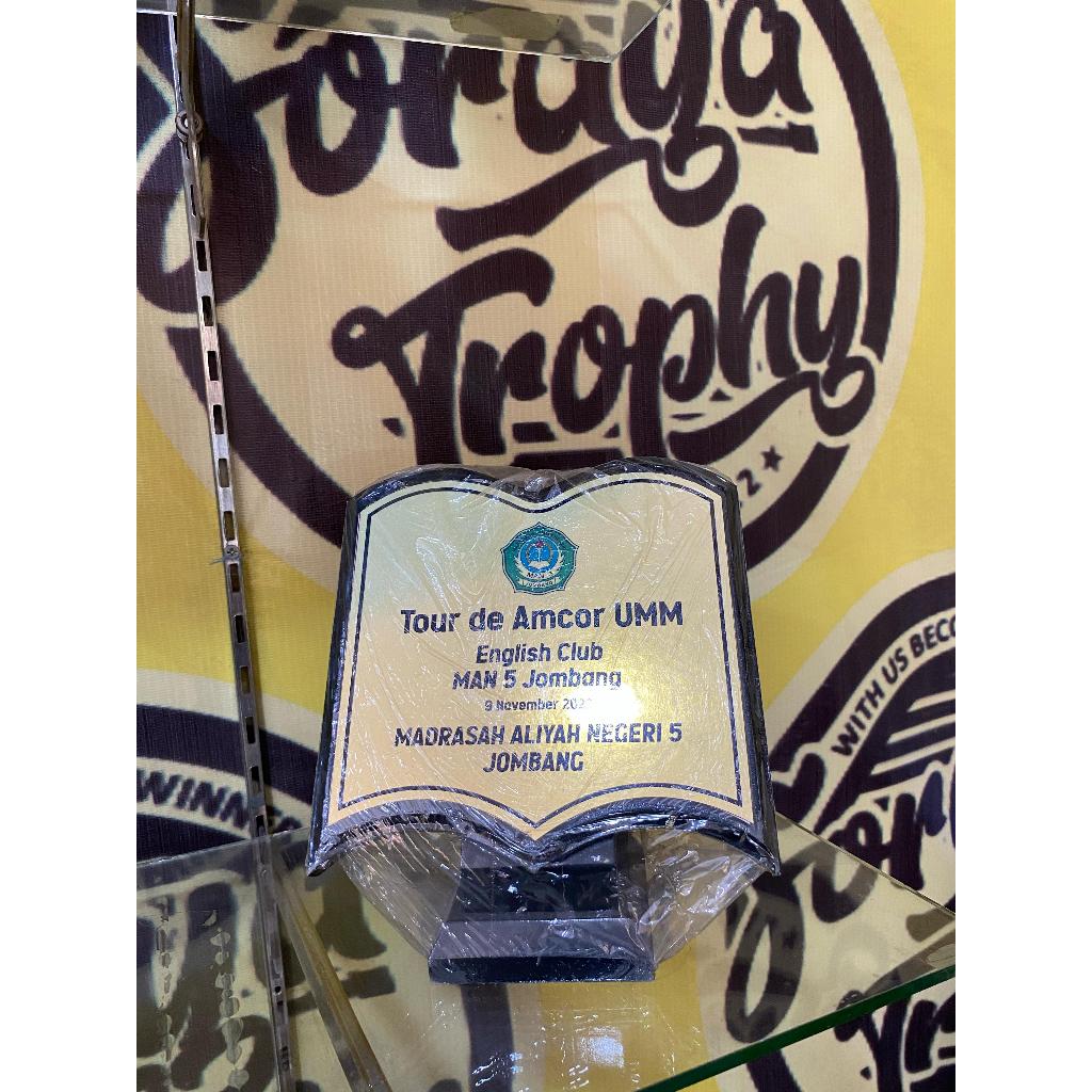 PLAKAT KAYU/VANDEL KAYU, PLAKAT WISUDA, PLAKAT KENANG KENANGAN, PLAKAT KKN