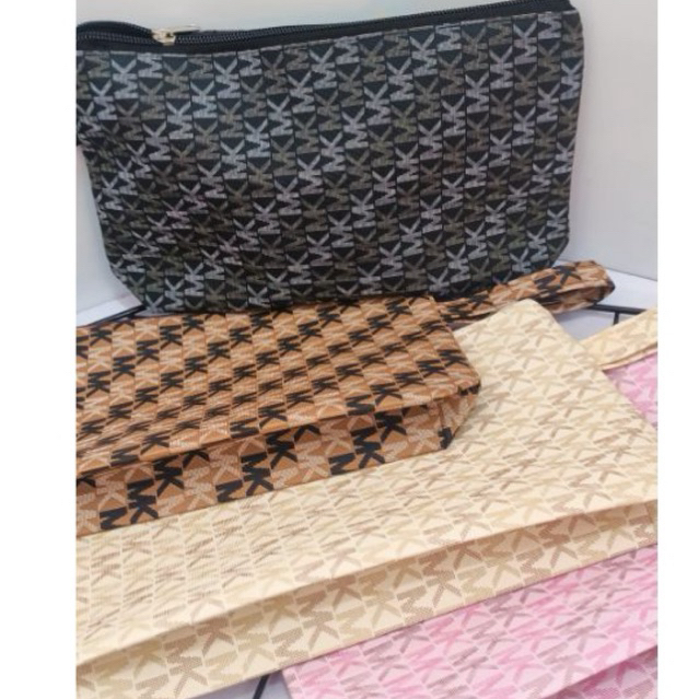 

KOTAK PENSIL BRANDED