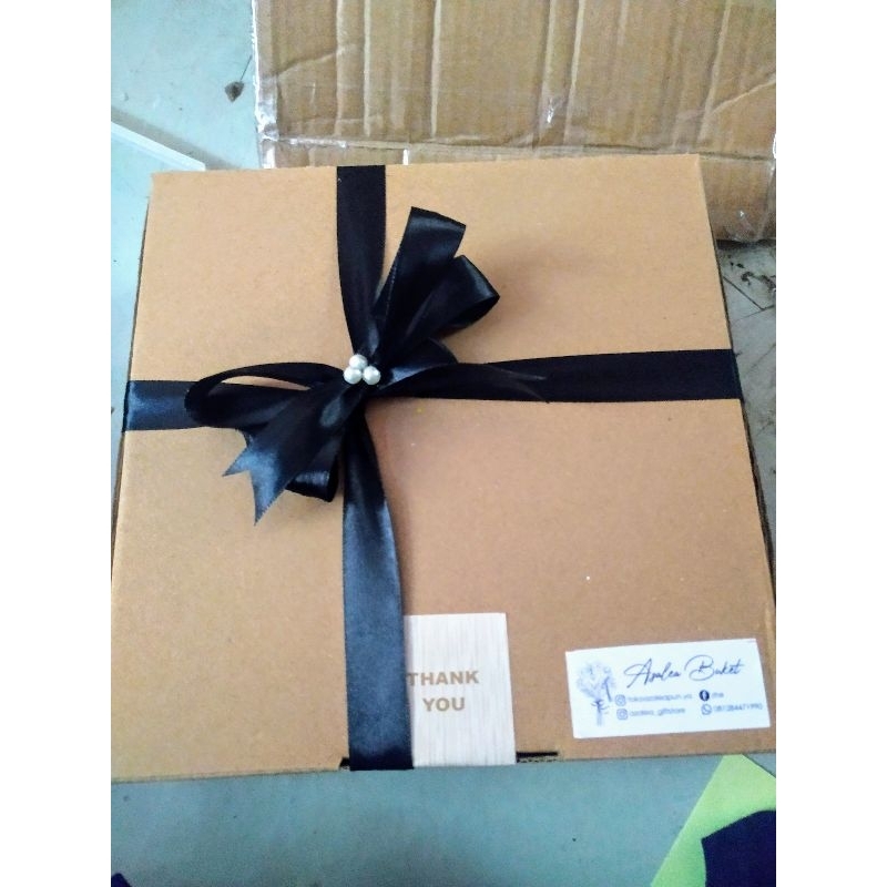 

hampers box kado wisuda kado ultah