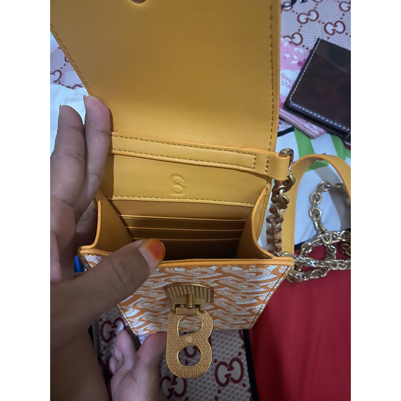 Preloved bimu phone bag buttonscarves