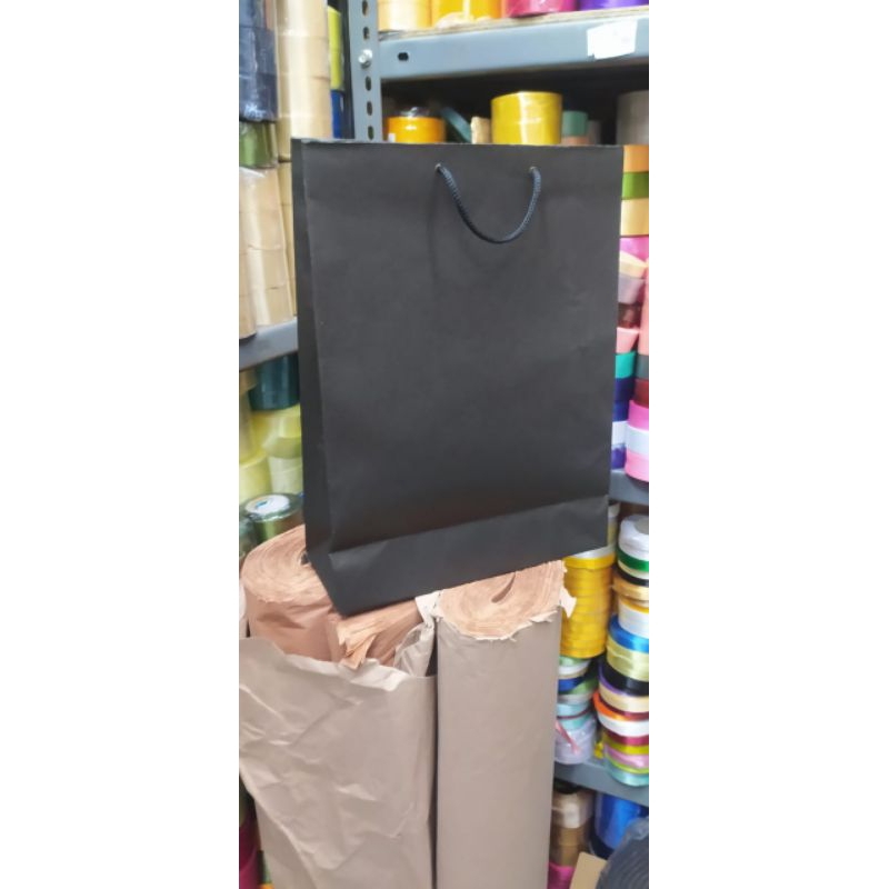 

paper bag xl hitam new isi 12 pcs terlaris dan termurah