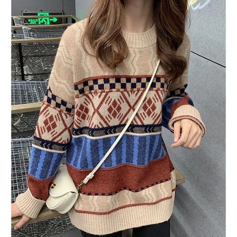 Vintage Pattern Sweater / Sweater Rajut Vintage Retro / Sweater Motif