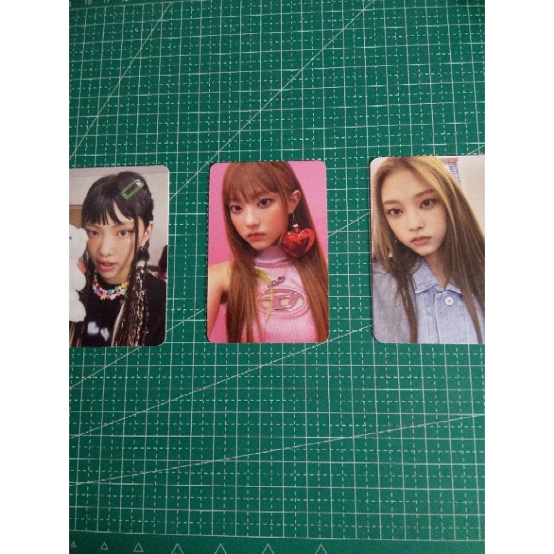 photocard haerin & hyein newjeans