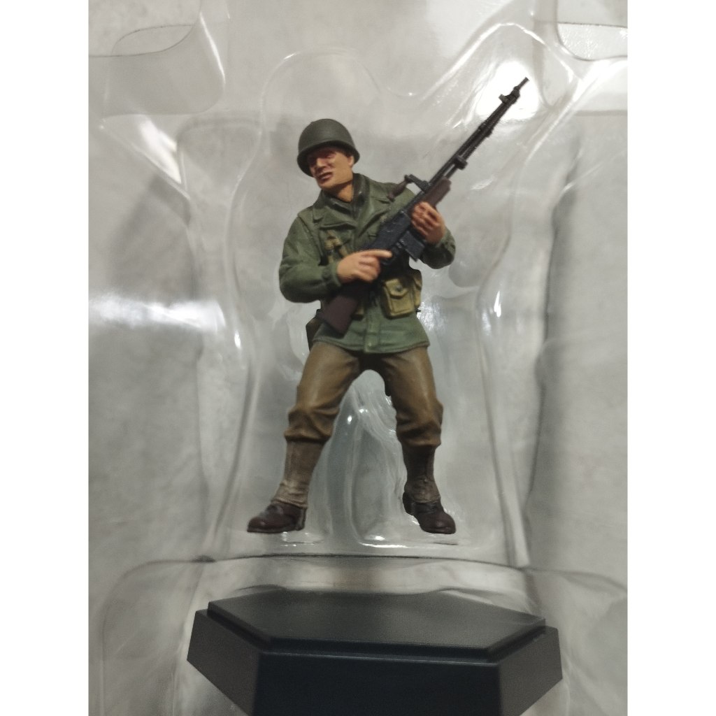 Finished Model Tamiya 1/35 - US Army Assault Infantryman no.5 - U.S. Machine Gunner + Base