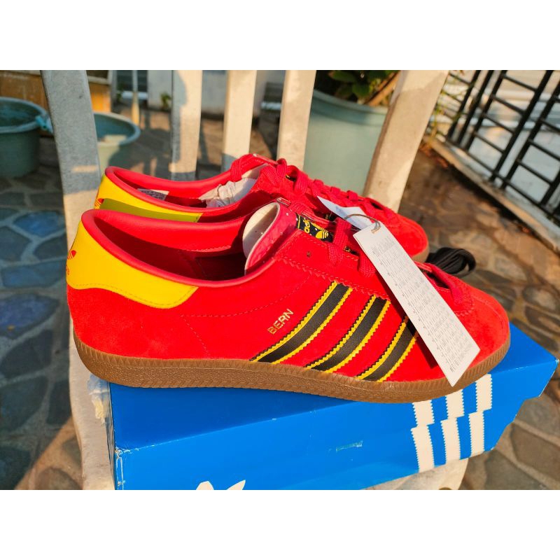 Adidas city series BERN red