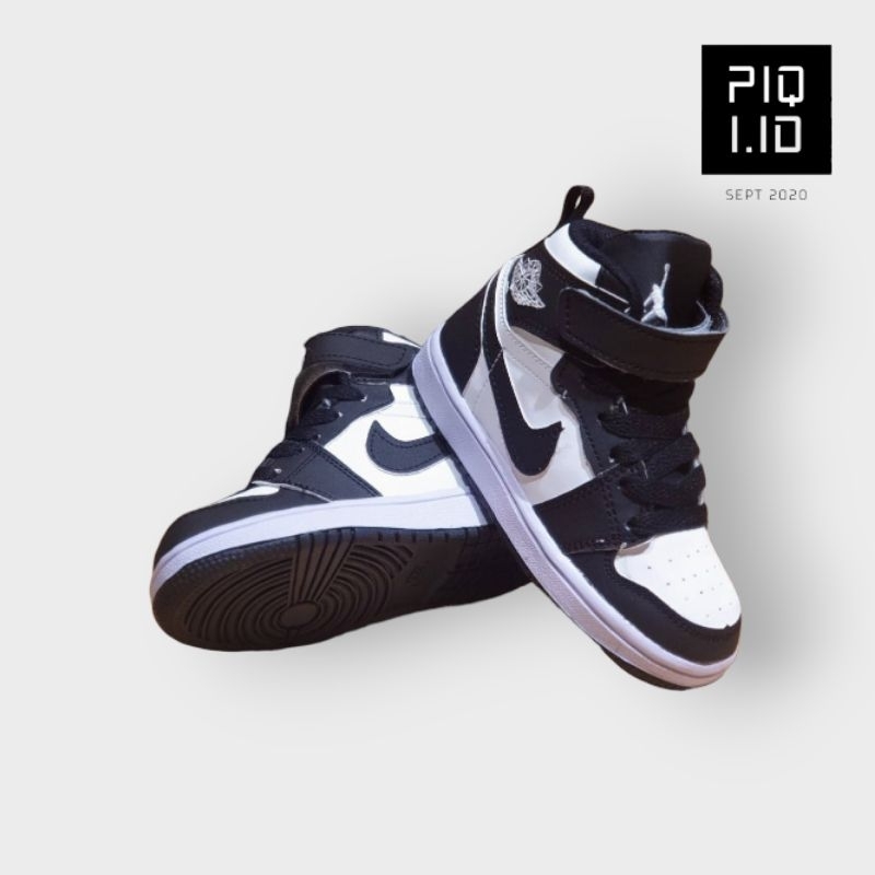 SEPATU ANAK JORDAN BLACK WHITE PREMIUM HIGH QUALITY SEPATU NIK ANAK JORDAN HITAM PUTIH