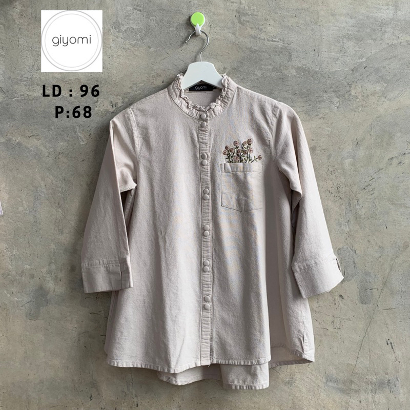 [Preloved] Giyomi Camille Blouse - Oat