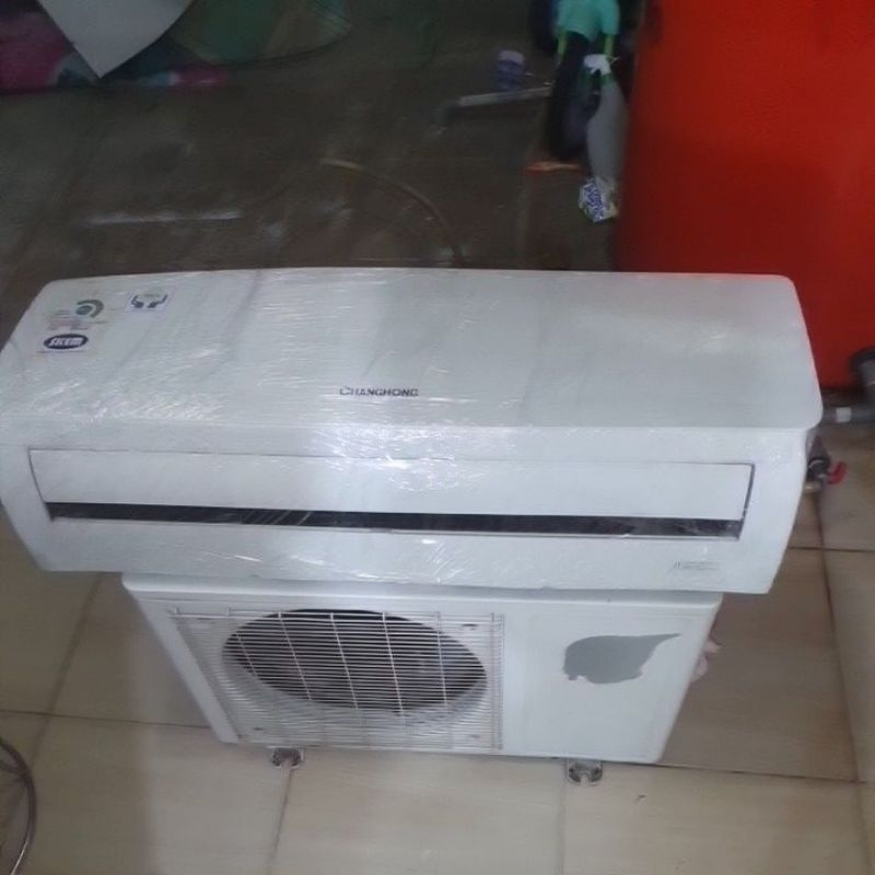 Second Ac changhong 1/2PK Freon R22