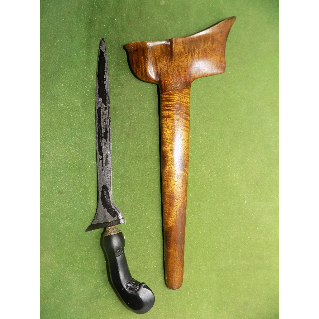 keris patrem brojol pamor kulit semangka era kerajaan jenggolo