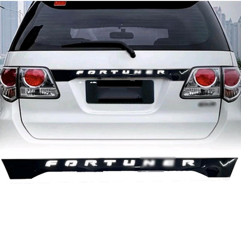 LARIS TRUNKLID LAMPU TRUNKLID BELAKANG LED FORTUNER 2008 2009 2010 2011 2012 2013 2014 2015 RUNNING