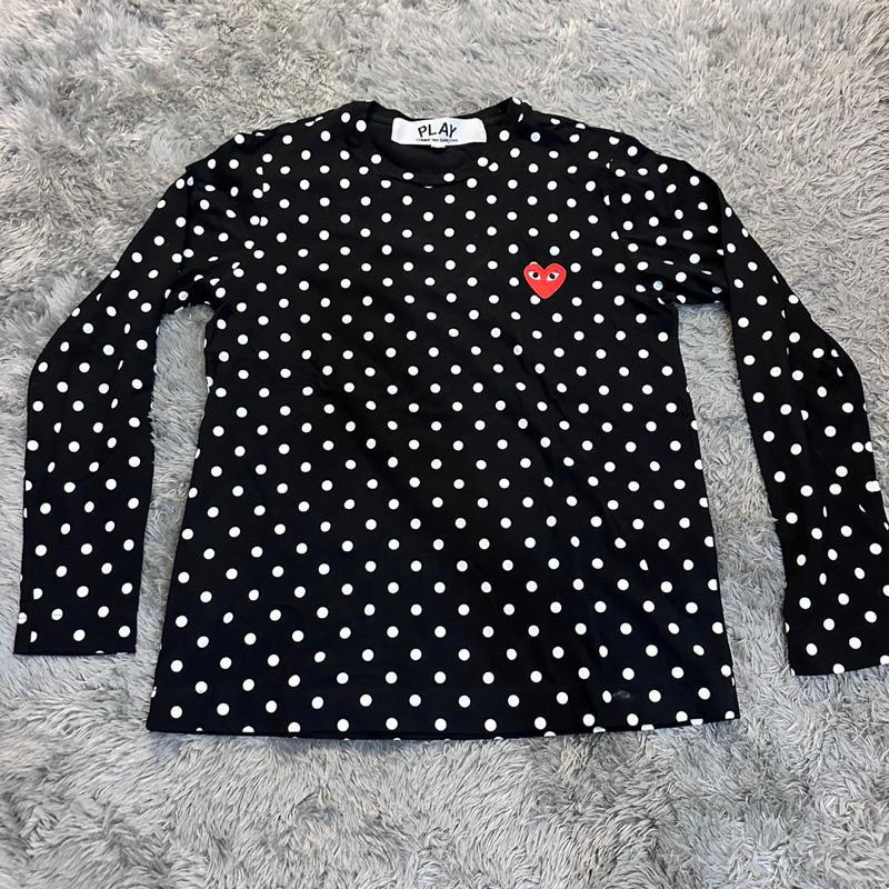 preloved kaos cdg play size S muat M