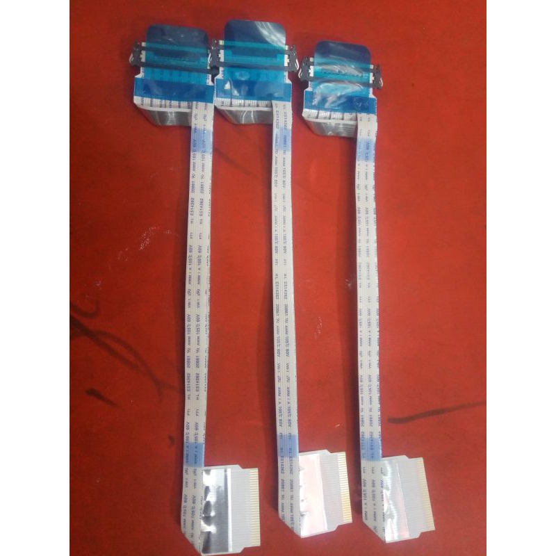 KABEL FLEXIBEL MAINBOARD LCD TV MERK LG 32 INCH