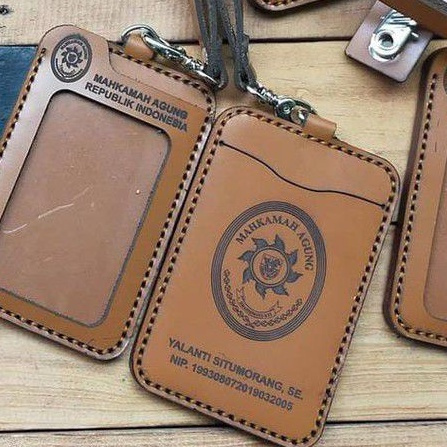 

Name Tag Id Card Holder Kulit Asli Cstom Logo dan Nama - Id Card Holder Kulit Cstom