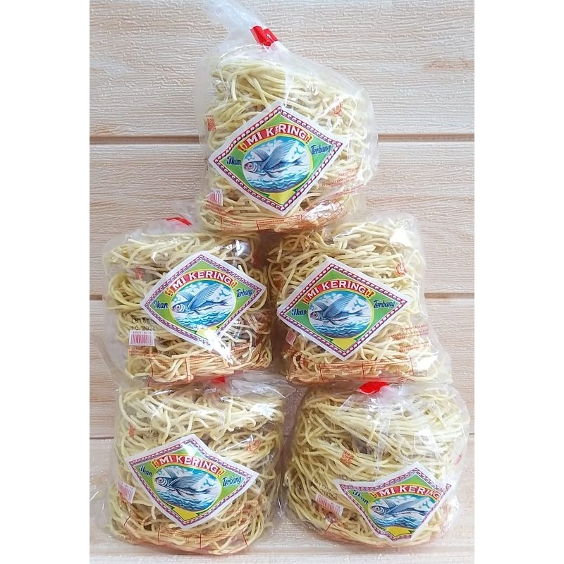 

Mie Kering Ikan Terbang / Mie Ikan Terbang / Mie Kuning
