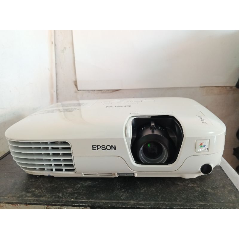 proyektor Epson eb x7