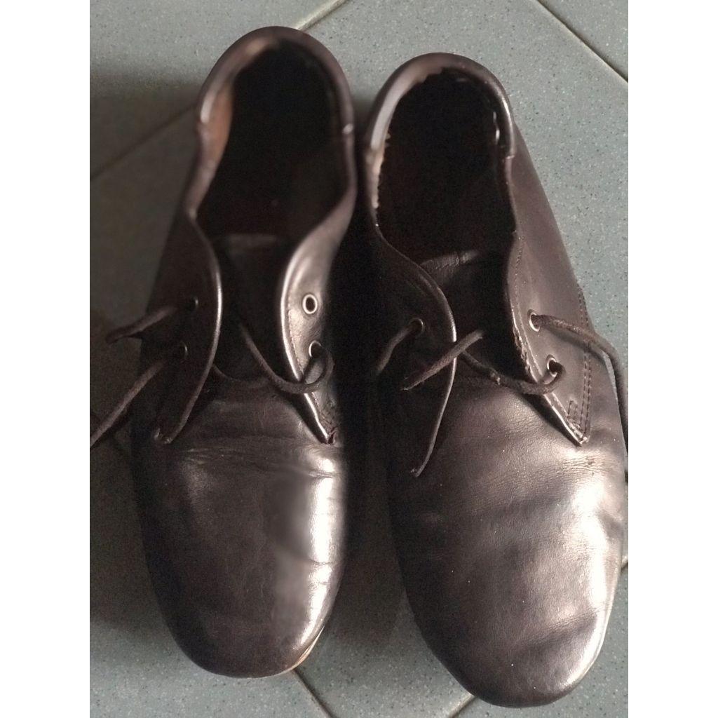 SEPATU KULIT ZARAMAN pl