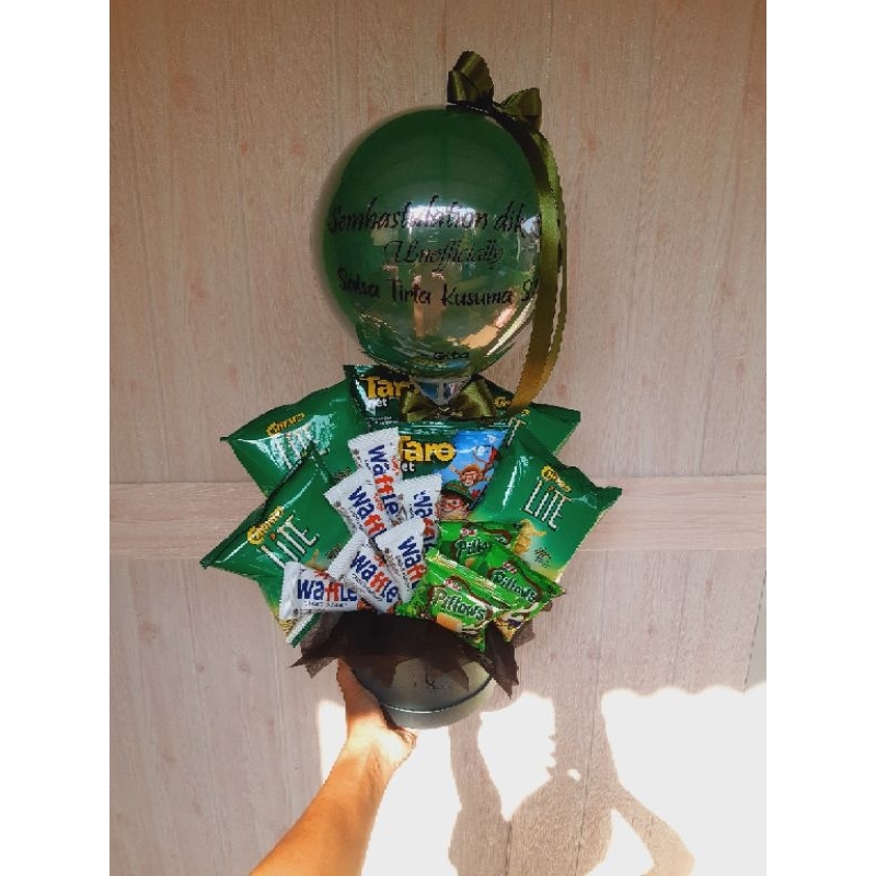Buket Balon snack Miumiu/ buket balon snack semarang/uly craft