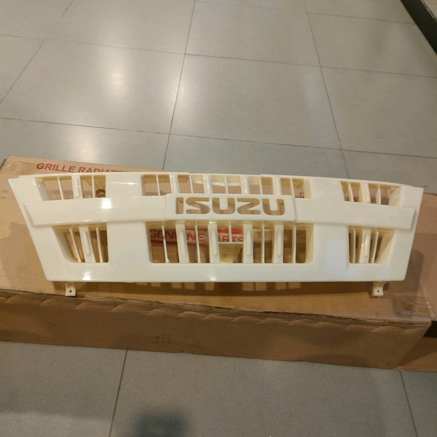 Grille Grill Depan Radiator Isuzu Panther New