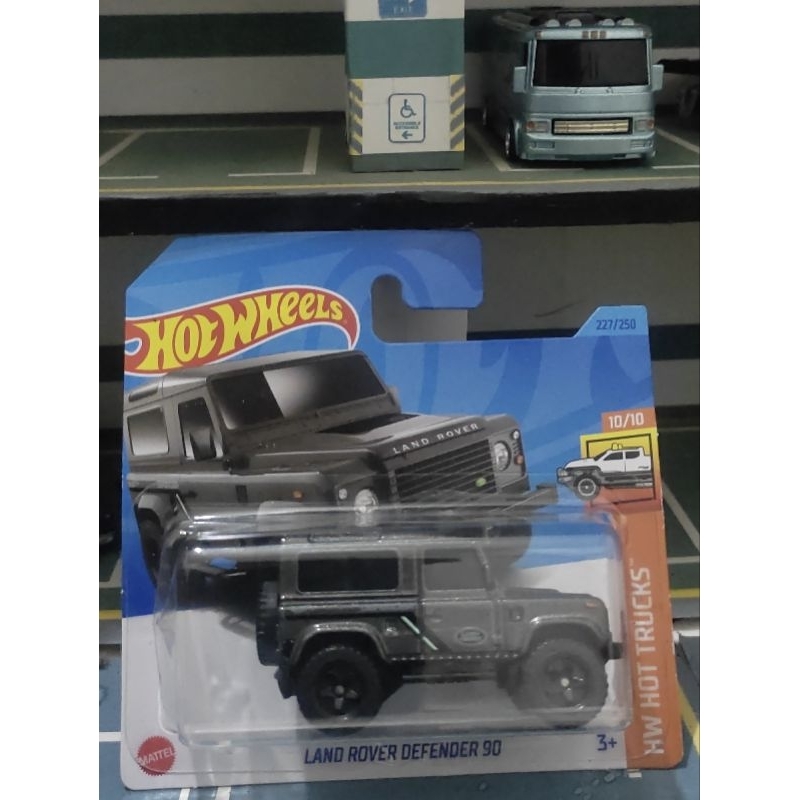 hot wheels land rover defender 90