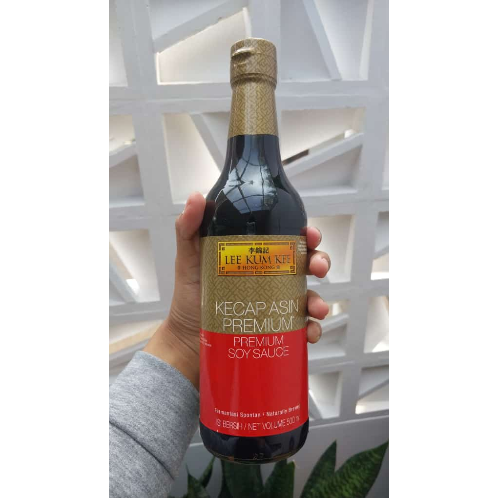 

Lee Kum Kee Soy Sauce Premium 550 ml / Lee Kum Kee Kecap Asin Premium