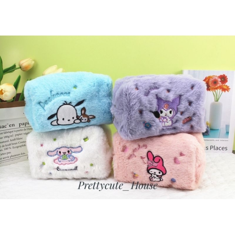

Pouch Kosmetik Bulu / Tempat Pensil Karakter Lotso Sanrio Cinnamoroll Kuromi My Melody