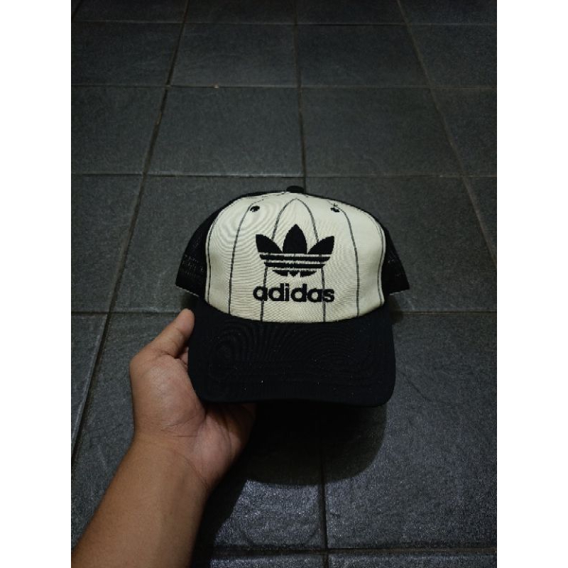 trucker hat adidas trifoill salur blockhead stripes