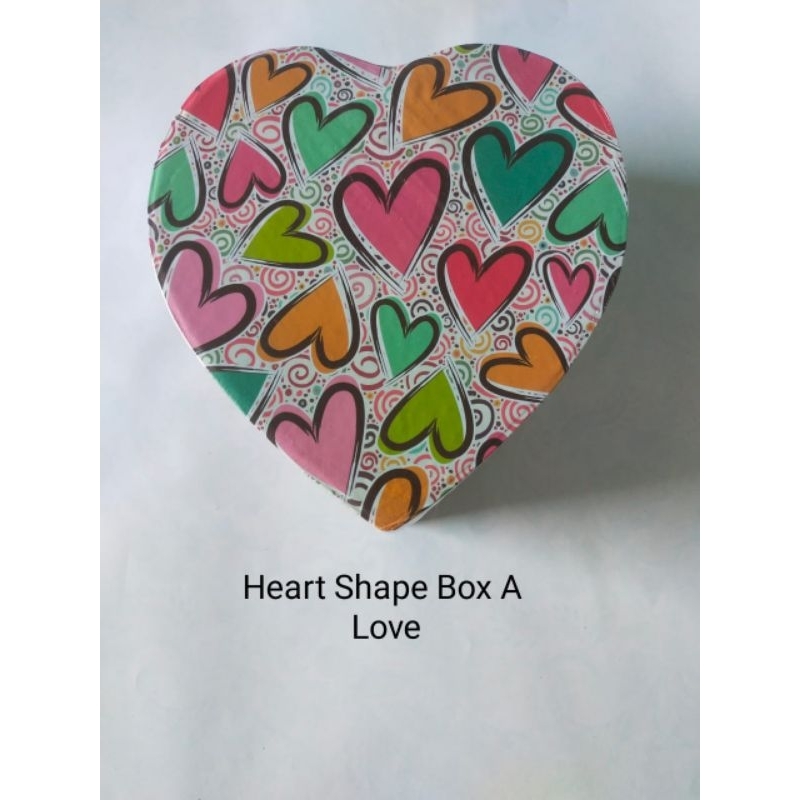 

KIKY Heart Shape Box/Gift Box Model Love Ukuran kecil