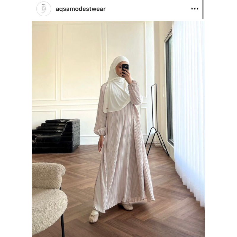 aqsamodestwear fleur pearl size S gamis pleats premium