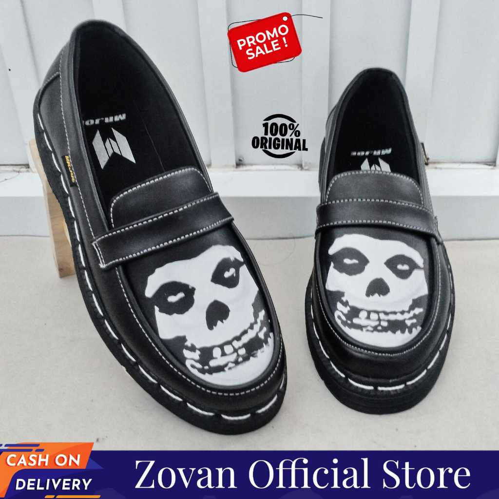 Zovan Keizen Sepatu Slip on Loafers Velcro Casual Kulit Hitam Karakter Misfits