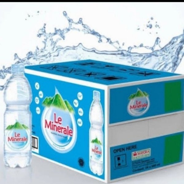 LE MINERALE - air mineral 600 ml isi 24 botol 1 dus