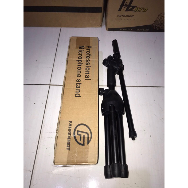Stand mic pendek