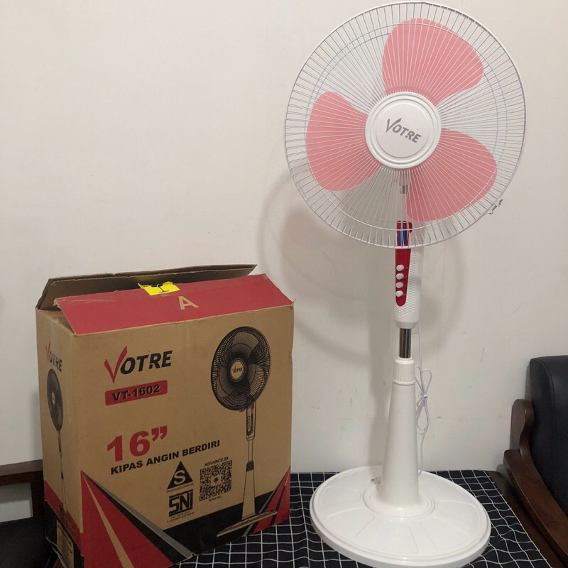 Kipas Angin Berdiri Votre 1602 16 inch