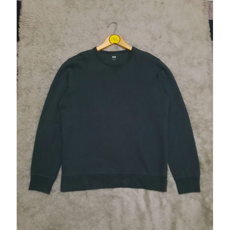 Crewneck Uniqlo (Hijau Botol)