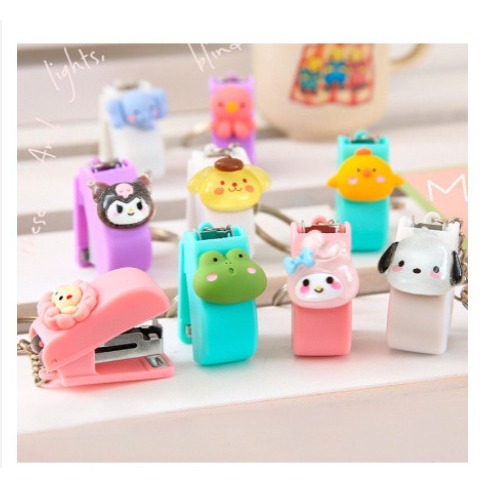 Staples Mini Lucu Stapler Karakter Gantungan Kunci /Staples Lucu Mini Hekter Mini Improt