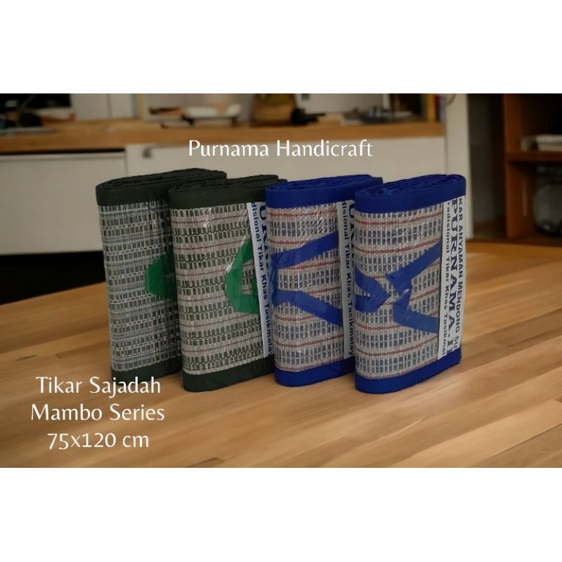 Tikar Lipat Sajadah/Tikar Piknik Mini (Mambo)