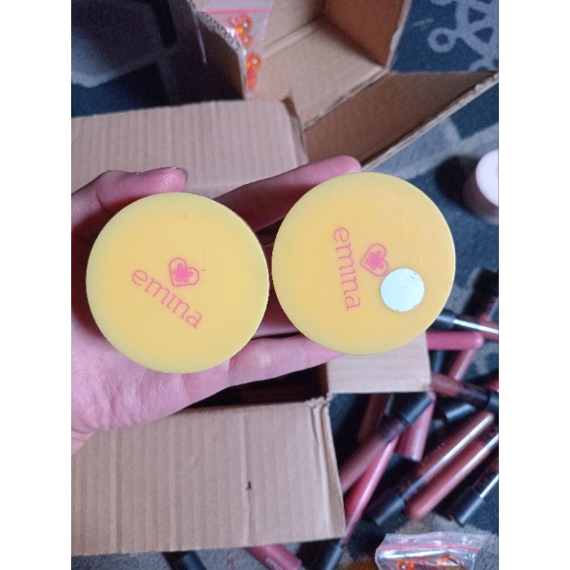 bedak tabur emina reject dus