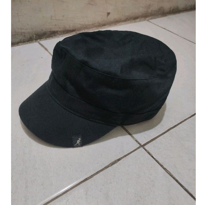 Topi komando Kangol size L-XL.